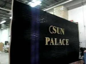 Video Midwest Tropical Water Feature – Testing of black scored acrylic water wall with logo for Casino.avi