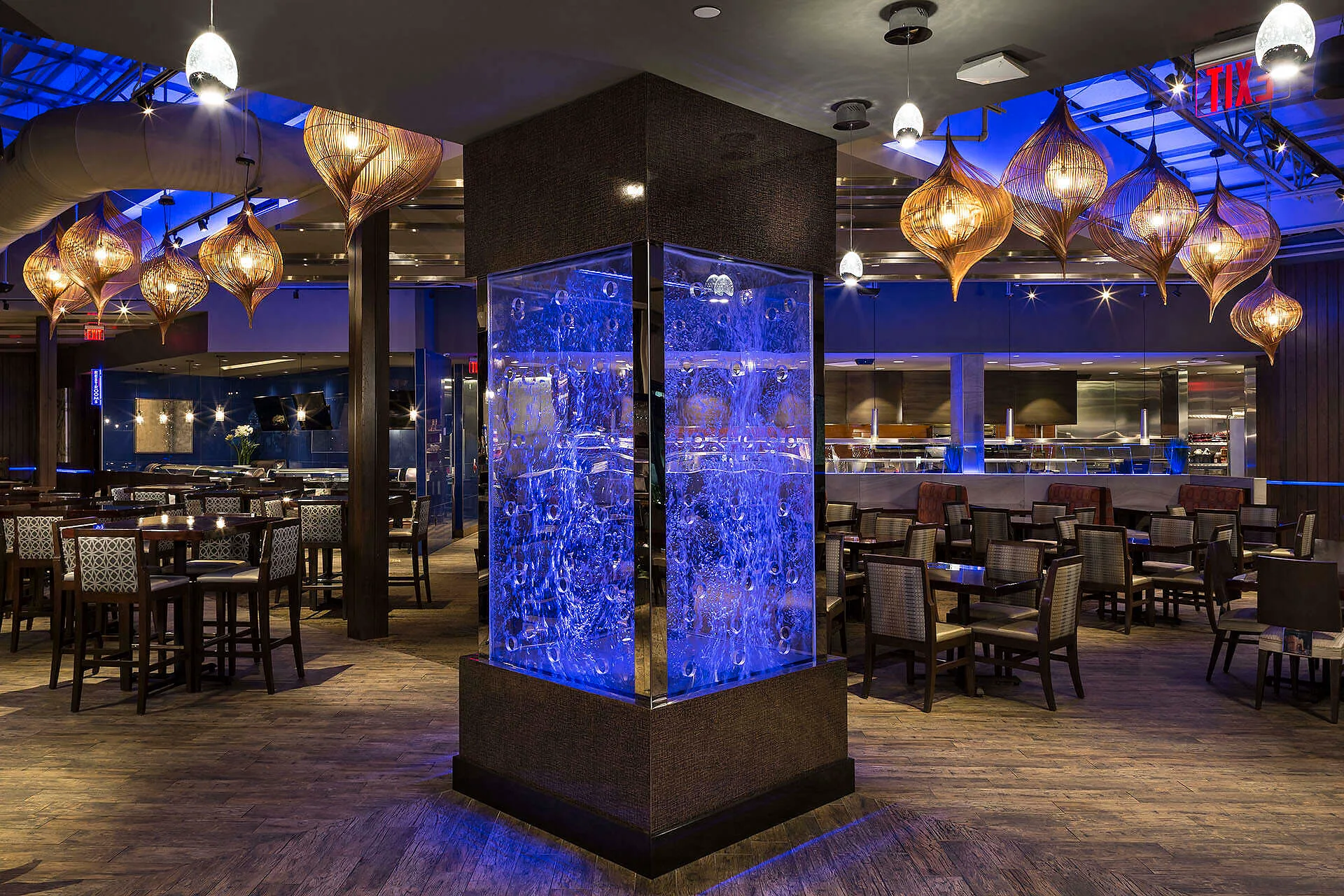 Bubble Wall-Rod Peg Style-Swirley at Kona Grill Winter Park Orlando, Florida